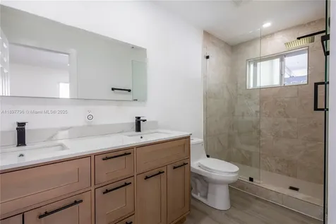 6371 Scott Street Hollywood FL 33024
