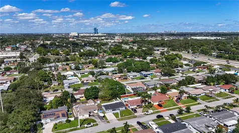 6371 Scott Street Hollywood FL 33024