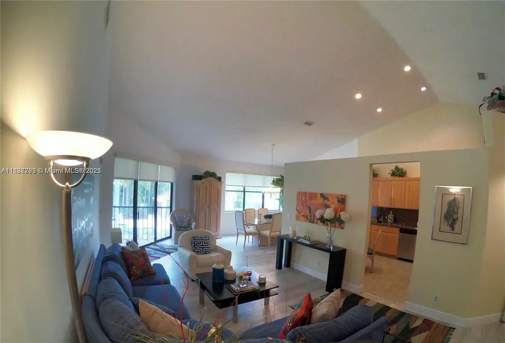 5800 Coach House Circle Boca Raton FL 33486