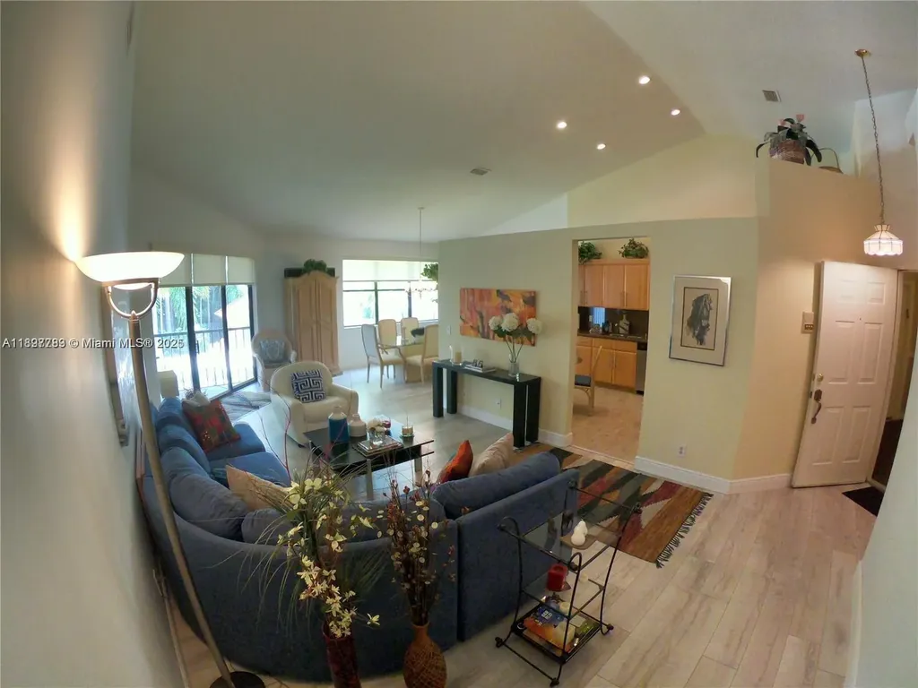 5800 Coach House Circle Boca Raton FL 33486