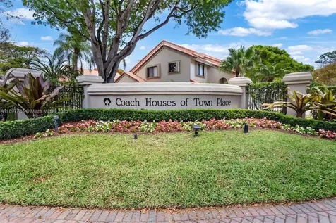 5800 Coach House Circle Boca Raton FL 33486