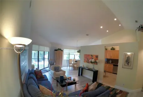 5800 Coach House Circle Boca Raton FL 33486