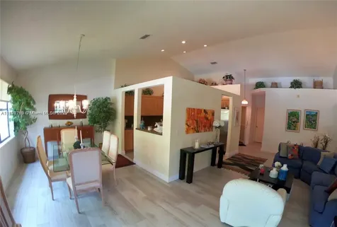 5800 Coach House Circle Boca Raton FL 33486