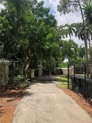 5800 Coach House Circle Boca Raton FL 33486