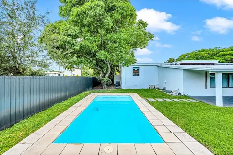 3051 SW 84th Court Miami FL 33155