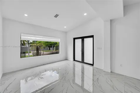3051 SW 84th Court Miami FL 33155