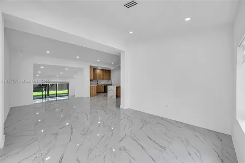 3051 SW 84th Court Miami FL 33155