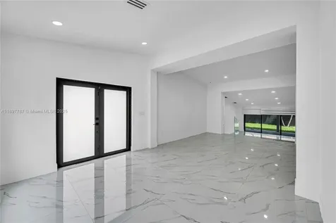 3051 SW 84th Court Miami FL 33155