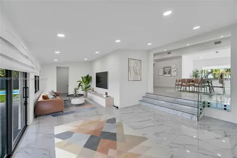 3051 SW 84th Court Miami FL 33155