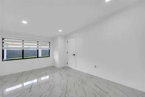 3051 SW 84th Court Miami FL 33155