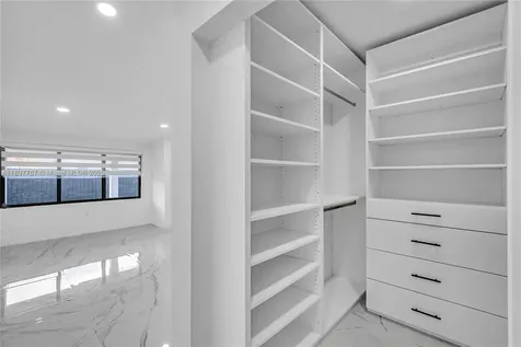 3051 SW 84th Court Miami FL 33155