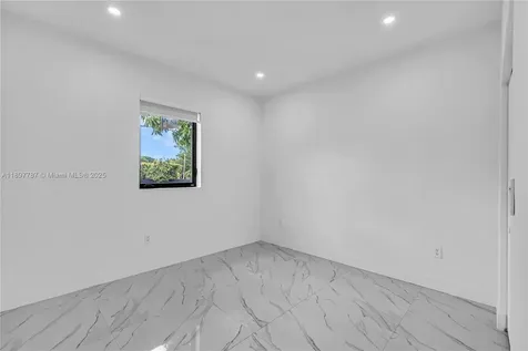 3051 SW 84th Court Miami FL 33155
