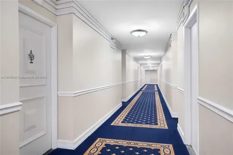 5005 Collins Avenue Miami Beach FL 33140