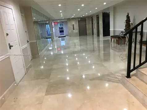 5005 Collins Avenue Miami Beach FL 33140