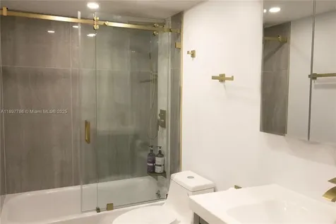 5005 Collins Avenue Miami Beach FL 33140