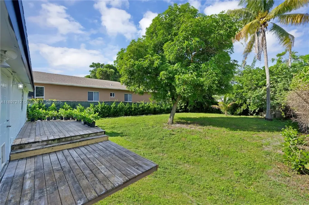 1127 NW 2nd Avenue Fort Lauderdale FL 33311