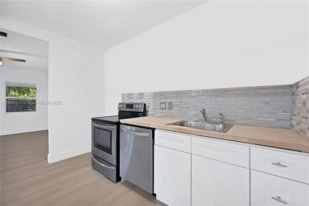 1127 NW 2nd Avenue Fort Lauderdale FL 33311