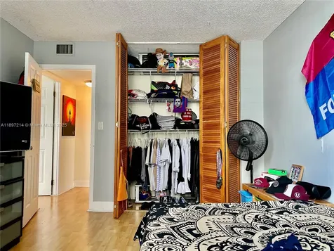 2750 NE 183rd Street Aventura FL 33160