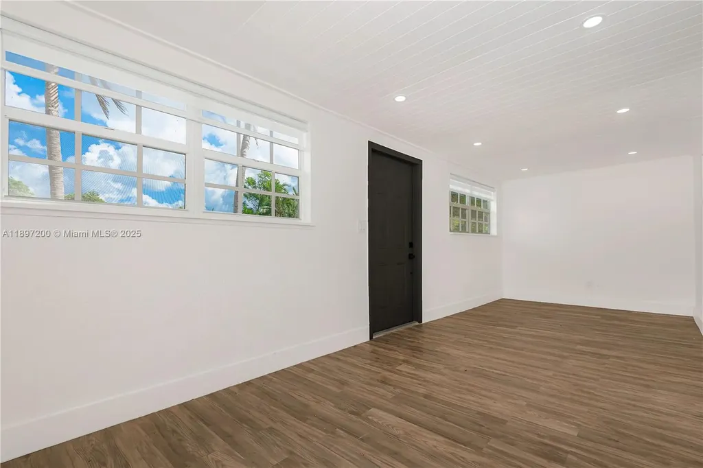 1421 NW 1st Avenue Fort Lauderdale FL 33311