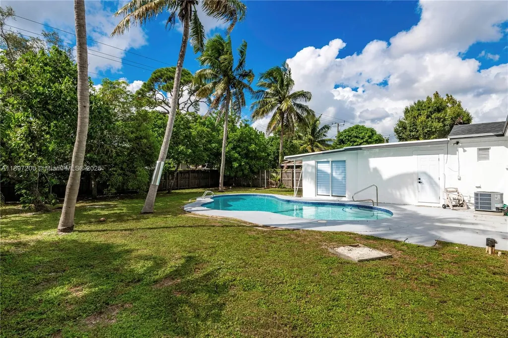 1421 NW 1st Avenue Fort Lauderdale FL 33311