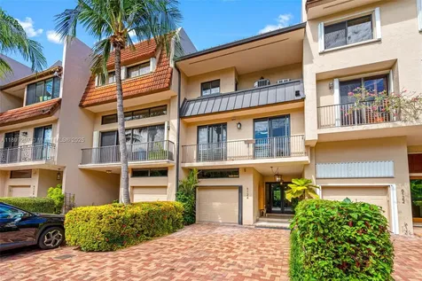 6124 Paradise Point Drive Palmetto Bay FL 33157
