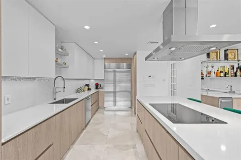 6124 Paradise Point Drive Palmetto Bay FL 33157