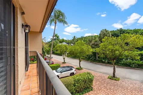6124 Paradise Point Drive Palmetto Bay FL 33157