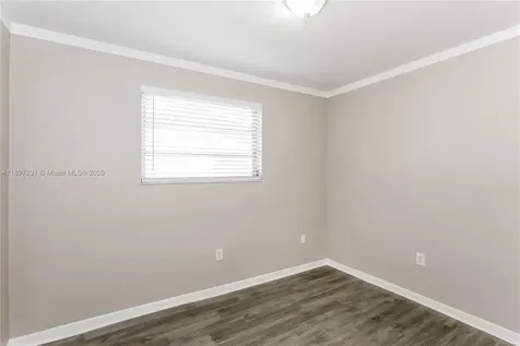 381 NE 164th Street Miami FL 33162