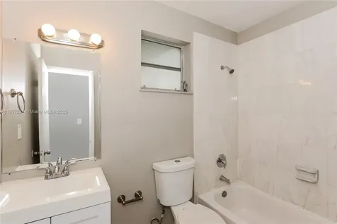 381 NE 164th Street Miami FL 33162