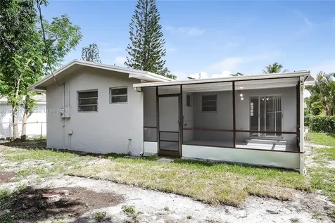 381 NE 164th Street Miami FL 33162