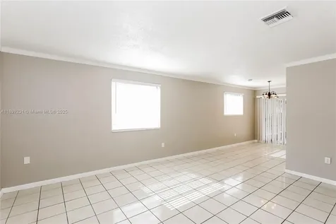 381 NE 164th Street Miami FL 33162