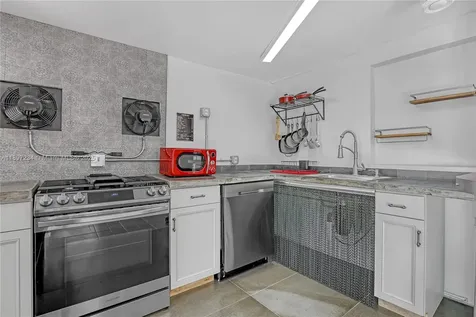 213 E 25th Street Riviera Beach FL 33404