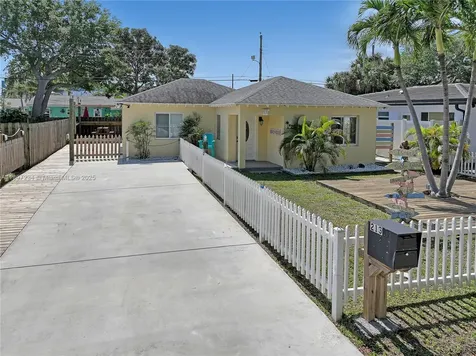 213 E 25th Street Riviera Beach FL 33404