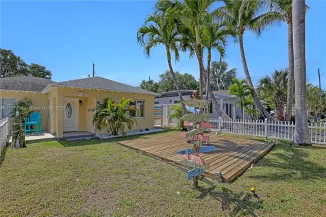 213 E 25th Street Riviera Beach FL 33404