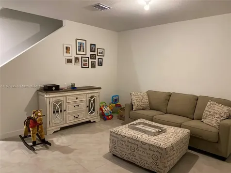 493 NE 5th Place Florida City FL 33034
