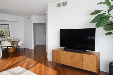 1330 West Avenue Miami Beach FL 33139