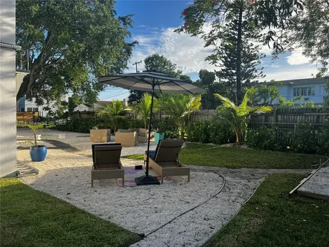 8270 NE 1st Place Miami FL 33138