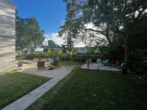 8270 NE 1st Place Miami FL 33138