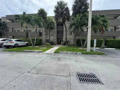 8315 SW 72nd Avenue Miami FL 33143