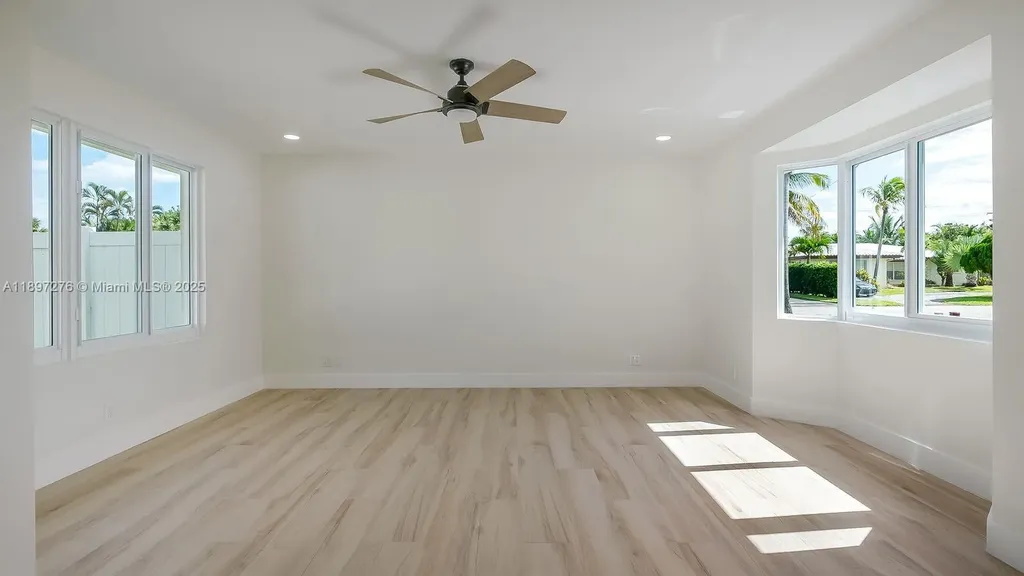 5713 NE 17th Terrace Fort Lauderdale FL 33334