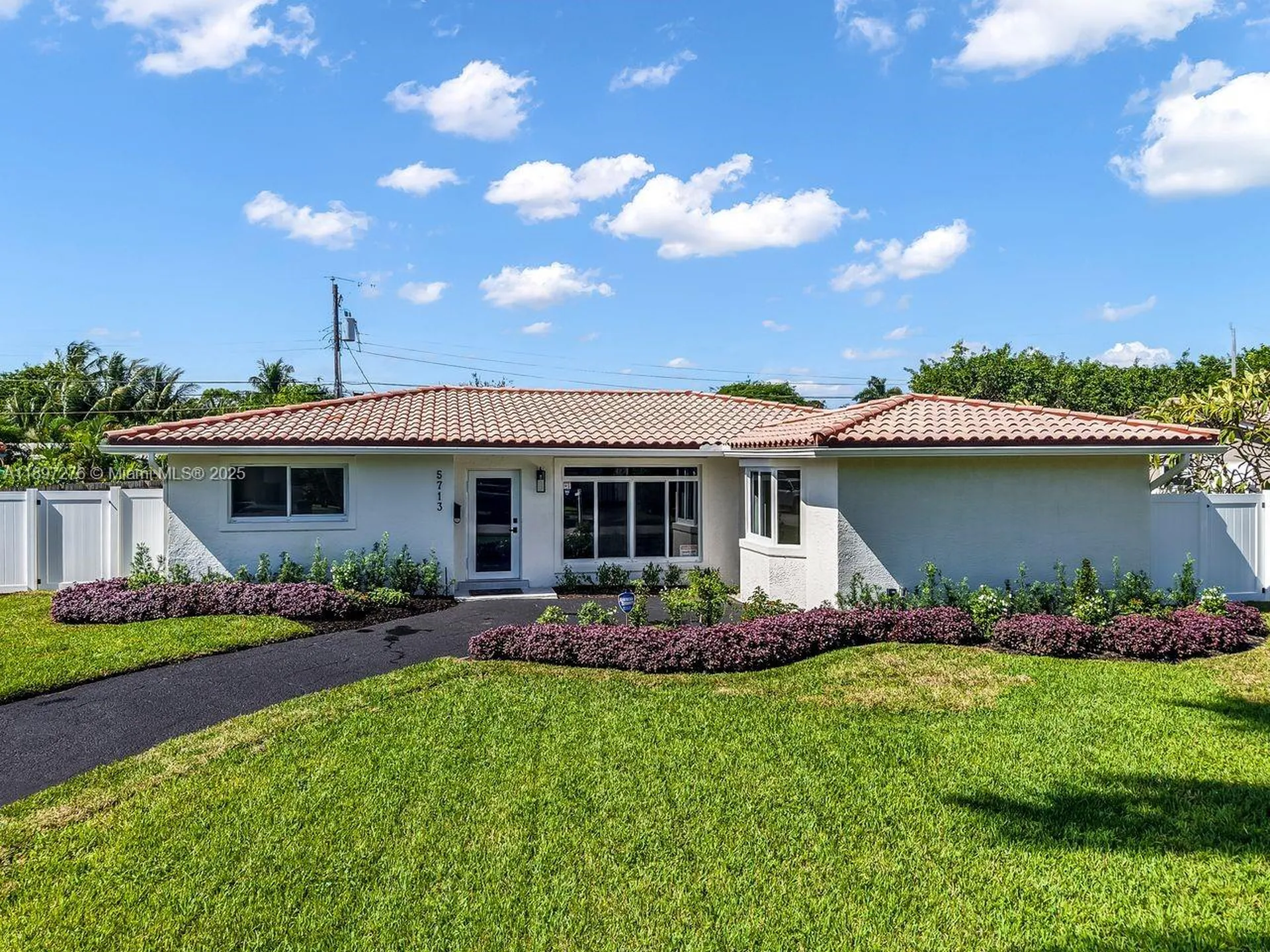 5713 NE 17th Terrace Fort Lauderdale FL 33334