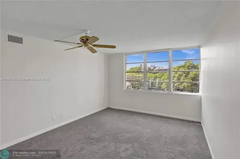 7051 Environ Boulevard Lauderhill FL 33319