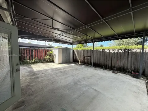 18942 NW 86th Court Hialeah FL 33015
