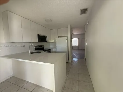 18942 NW 86th Court Hialeah FL 33015