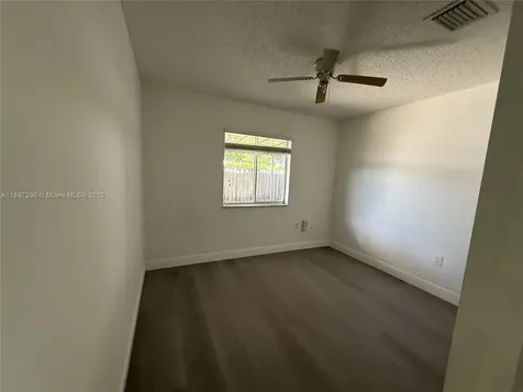 18942 NW 86th Court Hialeah FL 33015