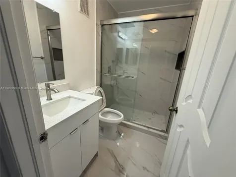 18942 NW 86th Court Hialeah FL 33015