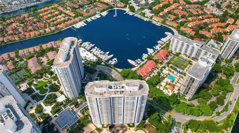 21396 Marina Cove Circle Aventura FL 33180