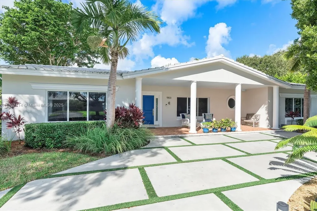 9800 NE 13th Avenue Miami Shores FL 33138