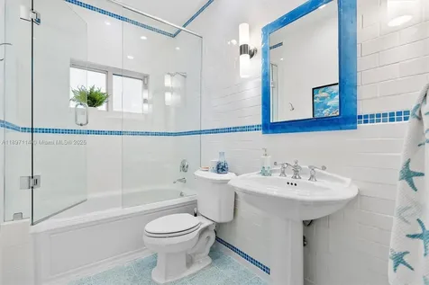 9800 NE 13th Avenue Miami Shores FL 33138
