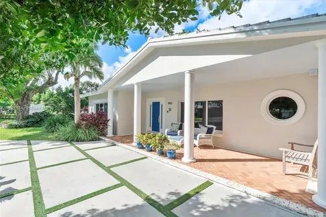 9800 NE 13th Avenue Miami Shores FL 33138